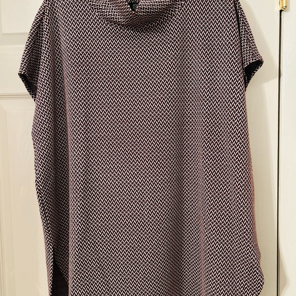 Jones New York Black and White Patterned Top